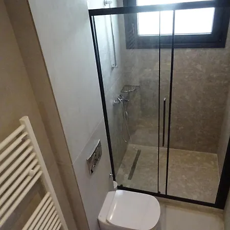 Nelli's Penthouse Apartment